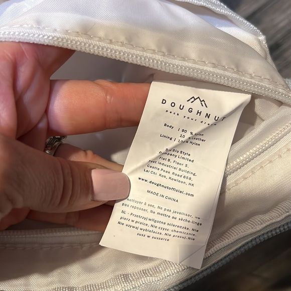 Doughnut macaroon backpack - Picture 15 of 16